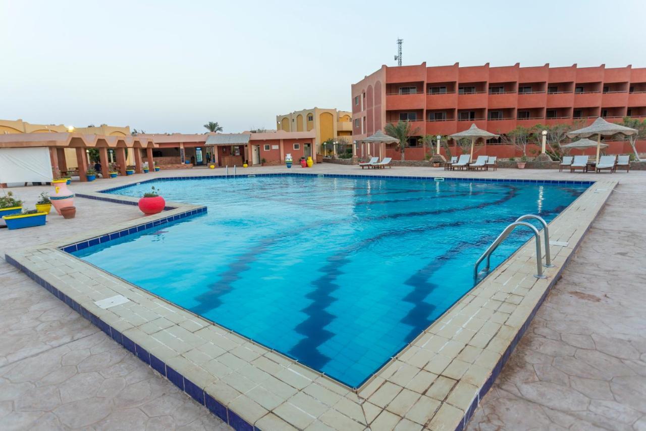 Fanar Hotel ไอน์ ซกนา ภายนอก รูปภาพ